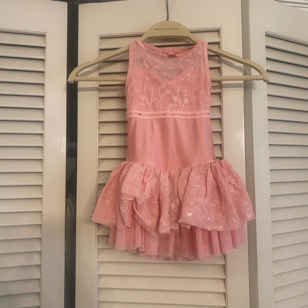 Girls leotard size 2 to 4